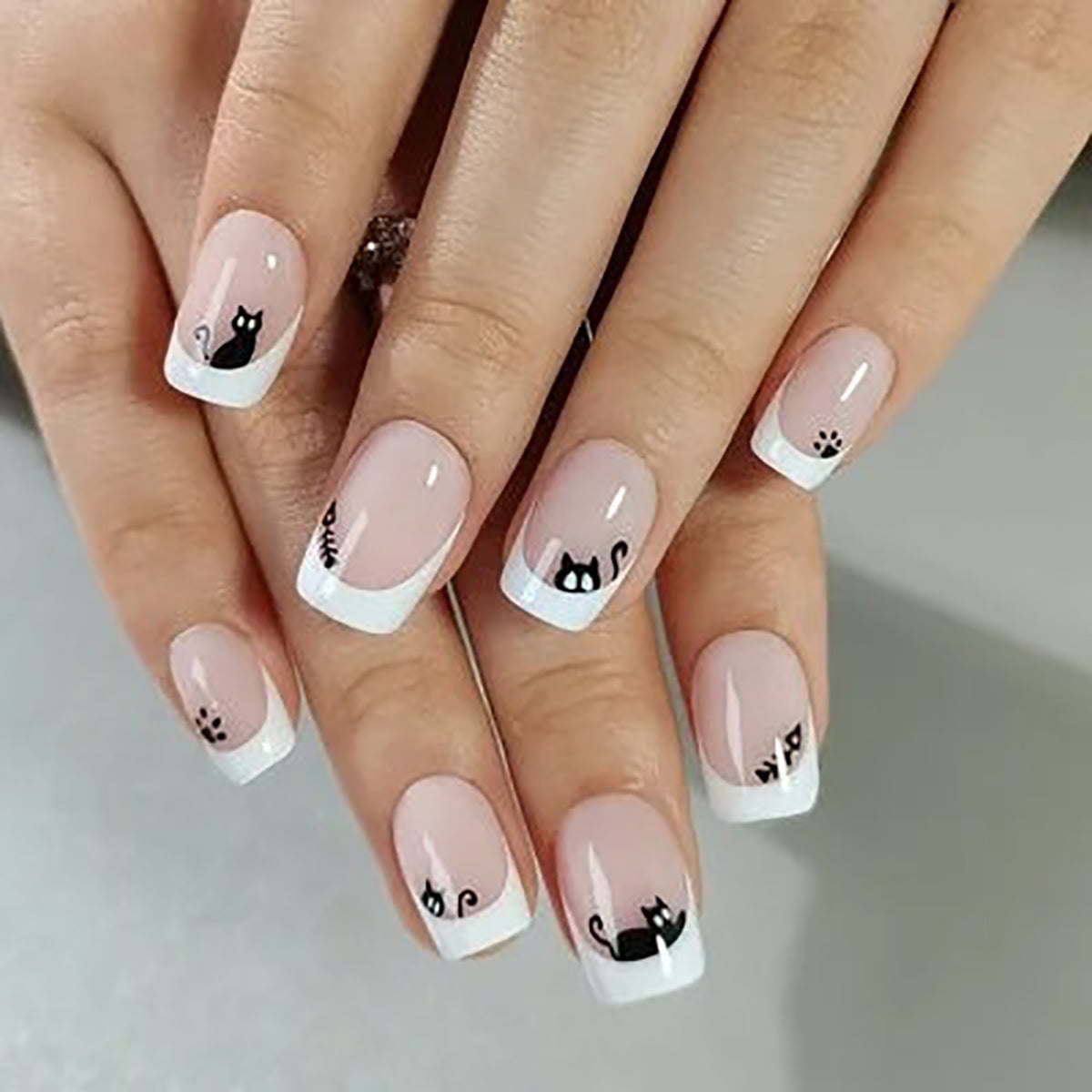 CurvLife Cat And Fish Press-On Nails - 24PCS Short Square, Cute Cartoon Pet Design, Non-Toxic & Reusable